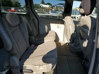 2007 Chrysler Town & Country LWB LX with VIN 2A4GP44R77R262070, listed as a Copart auction lot 69857534 with 211,781 mi miles and Salvage Title. Bid and sale history available at carsss.com. Image 11.