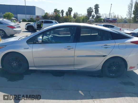 2017 Toyota Prius Plus with VIN JTDKARFP5H3018325, listed as a IAAI auction lot 42054740 with 116,635 mi miles and . Bid and sale history available at DreamBid. Image 14.