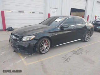 2016 Mercedes-Benz C-Class AMG C 63 S with VIN 55SWF8HB7GU163686, listed as a IAAI auction lot 40884579 with 1 mi miles. Bid and sale history available at carsss.com. Image 2.