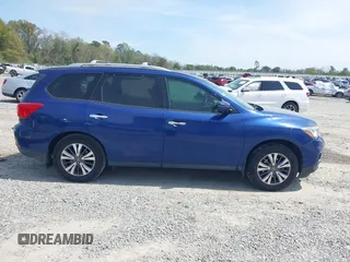 2017 Nissan Pathfinder S with VIN 5N1DR2MN4HC603631, listed as a IAAI auction lot 41901005 with 138,432 mi miles. Bid and sale history available at carsss.com. Image 13.