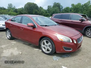 2013 Volvo S60 T5 Premier with VIN YV1612FS3D2227487, listed as a Copart auction lot 60846565 with 113,634 mi miles and Salvage title. Bid and sale history available at DreamBid. Image 4.