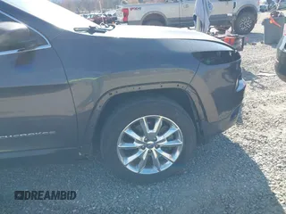 2016 Jeep Cherokee Limited with VIN 1C4PJMDB9GW321735, listed as a IAAI auction lot 41886999 with 62,604 mi miles. Bid and sale history available at carsss.com. Image 18.