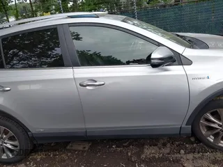 2016 Toyota RAV4 Limited с VIN JTMDJREV2GD001094, выставлен на аукционе IAAI как лот 42499355 с пробегом 295 363 миль миль и . История ставок и продаж доступна на DreamBid. Изображение 13.