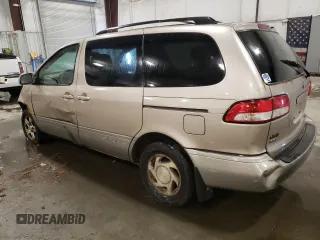 2003 Toyota Sienna LE with VIN 4T3ZF13C63U554693, listed as a Copart auction lot 47836475 with 288,512 mi miles and Salvage Title. Bid and sale history available at carsss.com. Image 2.