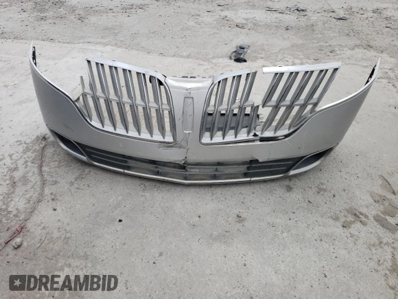 2010 Lincoln MKT EcoBoost with VIN 2LMHJ5AT2ABJ04737, listed as a Copart auction lot 50027895 with 176,887 mi miles and Salvage Title. Bid and sale history available at DreamBid. Image 13.