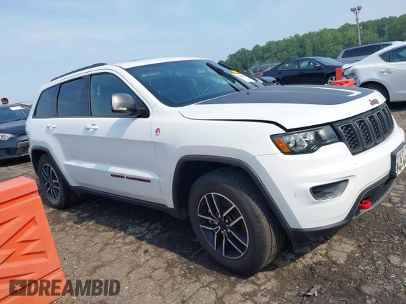 2021 Jeep Grand Cherokee Trailhawk with VIN 1C4RJFLG5MC564912, listed as a IAAI auction lot 42589787 with 25,604 mi miles and . Bid and sale history available at DreamBid. Image 13.