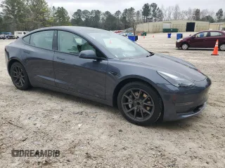 2023 Tesla Model 3 z VIN 5YJ3E1EA0PF620784, wystawiony jako Copart lot #49323115 z przebiegiem 69 263 mil mil oraz Szkoda całkowita • Salvage title. Historia ofert i sprzedaży dostępna na DreamBid. Obrazek 4.