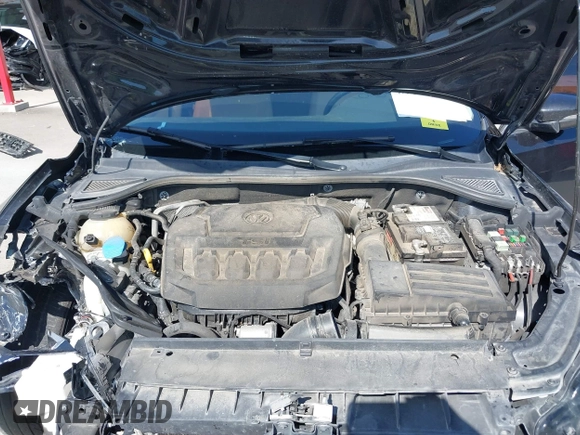 2019 Volkswagen Passat 2.0T Wolfsburg Edition with VIN 1VWLA7A30KC009646, listed as a IAAI auction lot 39842320 with 101,006 mi miles. Bid and sale history available at carsss.com. Image 10.