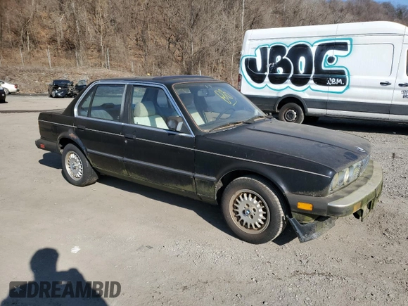 1985 BMW 3 Series 325e z VIN WBAAE6405F0704199, wystawiony jako Copart lot #47845925 z przebiegiem 179 139 mil mil oraz Nie do naprawy • Non repairable. Historia ofert i sprzedaży dostępna na DreamBid. Obrazek 4.