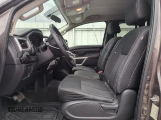 2017 Nissan Titan S z VIN 1N6AA1CJ2HN553031, wystawiony jako Copart lot #59764065 z przebiegiem 148 012 mil mil oraz Szkoda całkowita • Salvage title. Historia ofert i sprzedaży dostępna na DreamBid. Obrazek 7.