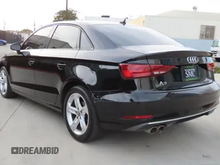 2017 Audi A3 Premium z VIN WAUAUGFF6H1044889, wystawiony jako Copart lot #58558465 z przebiegiem 98 831 mil mil oraz Tytuł czysty. Historia ofert i sprzedaży dostępna na DreamBid. Obrazek 4.