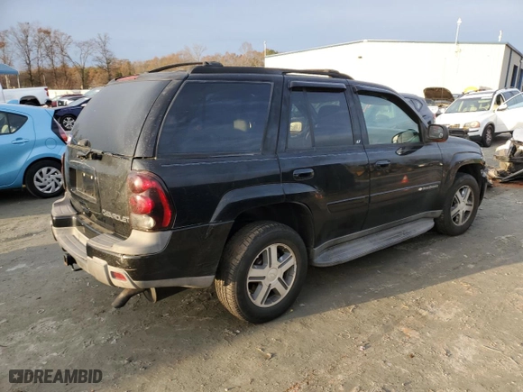 2004 Chevrolet TrailBlazer LT with VIN 1GNDS13S842162913, listed as a Copart auction lot 85116794 with 185,179 mi miles and Salvage Title. Bid and sale history available at carsss.com. Image 3.