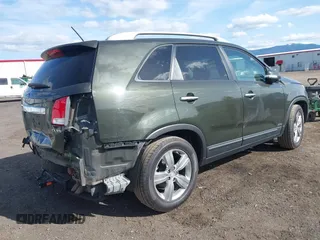 2013 Kia Sorento EX with VIN 5XYKUDA24DG331006, listed as a IAAI auction lot 41998319 with 143,141 mi miles. Bid and sale history available at carsss.com. Image 4.