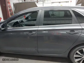 2018 Hyundai Elantra GT with VIN KMHH35LE8JU013423, listed as a IAAI auction lot 41885868 with 82,984 mi miles. Bid and sale history available at carsss.com. Image 14.