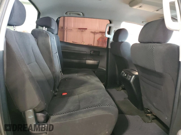 2013 Toyota Tundra z VIN 5TFDW5F13DX281916, wystawiony jako Copart lot #55177945 z przebiegiem 119 446 mil mil oraz Szkoda całkowita • Salvage title. Historia ofert i sprzedaży dostępna na DreamBid. Obrazek 10.