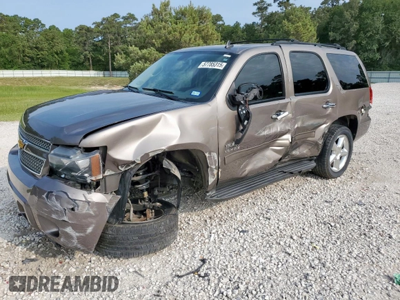 2013 Chevrolet Tahoe LT z VIN 1GNSCBE02DR364014, wystawiony jako Copart lot #57785315 z przebiegiem 149 977 mil mil oraz Szkoda całkowita • Salvage title. Historia ofert i sprzedaży dostępna na DreamBid. Obrazek 1.