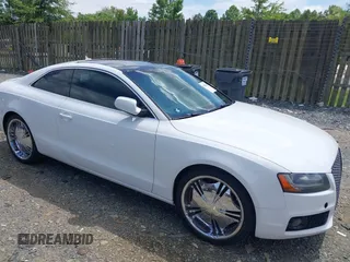 2010 Audi A5 Prestige z VIN WAUWFAFR6AA077078, wystawiony jako IAAI lot #42658194 z przebiegiem 142 823 mil mil oraz . Historia ofert i sprzedaży dostępna na DreamBid. Obrazek 1.