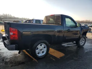 2011 Chevrolet Silverado 1500 LT with VIN 1GCNKSE0XBZ191140, listed as a Copart auction lot 85941724 with 105,235 mi miles and Clean Title. Bid and sale history available at DreamBid. Image 3.