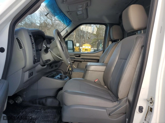 2020 Nissan NV Cargo S with VIN 1N6BF0KY7LN809204, listed as a Copart auction lot 43600155 with 161,855 mi miles and Clean Title. Bid and sale history available at carsss.com. Image 7.