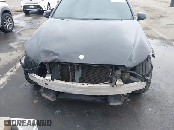 2014 Mercedes-Benz E 350 Sport with VIN WDDHF5KB4EA955176, listed as a IAAI auction lot 42054031 with 191,521 mi miles and . Bid and sale history available at carsss.com. Image 6.