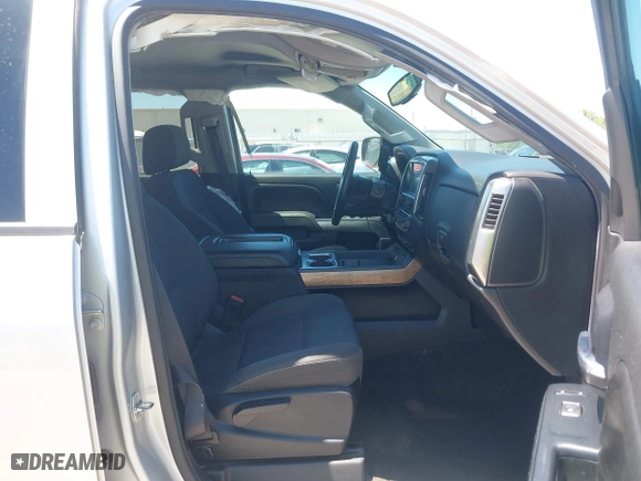 2015 Chevrolet Silverado 1500 LT with VIN 3GCPCRECXFG444827, listed as a IAAI auction lot 41928564 with 146,167 mi miles. Bid and sale history available at carsss.com. Image 5.