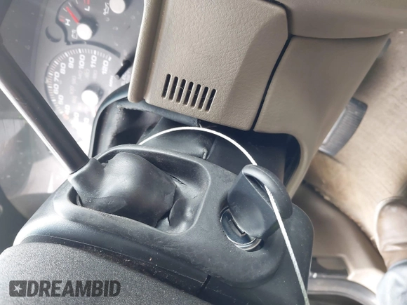 2004 Ford Explorer XLS с VIN 1FMZU62KX4UA80169, выставлен на аукционе IAAI как лот 41582053 с пробегом Не указан миль и . История ставок и продаж доступна на DreamBid. Изображение 11.