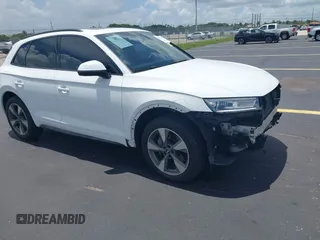 2020 Audi Q5 Premium z VIN WA1ANAFY4L2106527, wystawiony jako IAAI lot #42451913 z przebiegiem 93 750 mil mil oraz . Historia ofert i sprzedaży dostępna na DreamBid. Obrazek 1.