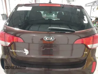 2015 Kia Sorento LX with VIN 5XYKTDA70FG646886, listed as a IAAI auction lot 42469491 with 214,232 mi miles and . Bid and sale history available at DreamBid. Image 16.