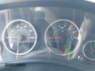 2012 Jeep Wrangler Unlimited Sport z VIN 1C4HJWDG0CL222194, wystawiony jako IAAI lot #42076024 z przebiegiem Nie podano mil oraz . Historia ofert i sprzedaży dostępna na DreamBid. Obrazek 16.