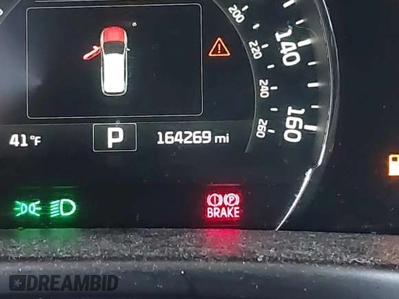 2016 Kia Sorento SX with VIN 5XYPKDA51GG183763, listed as a IAAI auction lot 41513849 with 164,269 mi miles. Bid and sale history available at carsss.com. Image 15.