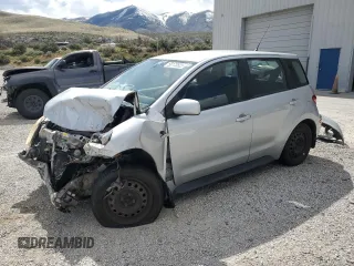 2005 Scion xA z VIN JTKKT624650090046, wystawiony jako Copart lot #53173525 z przebiegiem Nie podano mil oraz Szkody całkowita. Historia ofert i sprzedaży dostępna na DreamBid. Obrazek 1.