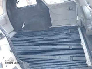 2003 Dodge Caravan Cargo with VIN 1D4GP21373B339042, listed as a IAAI auction lot 41112375 with 96,573 mi miles. Bid and sale history available at carsss.com. Image 8.