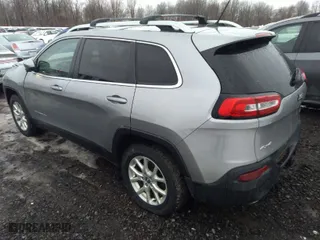 2017 Jeep Cherokee Latitude with VIN 1C4PJMCS8HW649473, listed as a IAAI auction lot 41665032 with 107,499 mi miles. Bid and sale history available at carsss.com. Image 3.