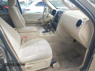 2006 Ford Explorer XLT z VIN 1FMEU63E56UB36500, wystawiony jako IAAI lot #42614748 z przebiegiem 175 966 mil mil oraz . Historia ofert i sprzedaży dostępna na DreamBid. Obrazek 5.