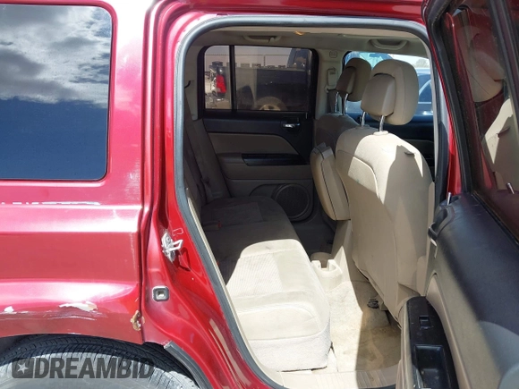 2015 Jeep Patriot Latitude with VIN 1C4NJPFBXFD107692, listed as a IAAI auction lot 41780429 with 178,647 mi miles and . Bid and sale history available at DreamBid. Image 8.