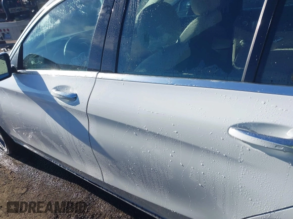 2020 Mercedes-Benz C 300 with VIN W1KWF8EB6LR595931, listed as a IAAI auction lot 41124898 with 20,713 mi miles and . Bid and sale history available at DreamBid. Image 15.