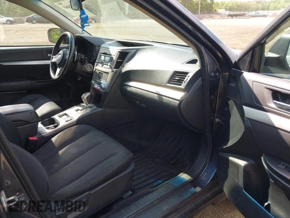 2011 Subaru Outback Premium z VIN 4S4BRBCCXB3352435, wystawiony jako IAAI lot #42176668 z przebiegiem 194 681 mil mil oraz . Historia ofert i sprzedaży dostępna na DreamBid. Obrazek 5.