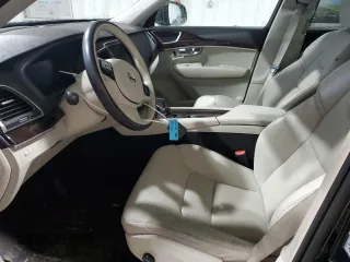 2019 Volvo XC90 Momentum with VIN YV4A22PK5K1474442, listed as a Copart auction lot 71128622 with 82,780 mi miles. Bid and sale history available at carsss.com. Image 7.