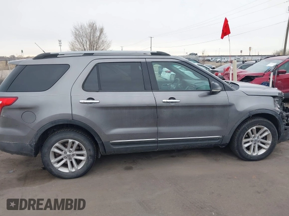 2011 Ford Explorer XLT with VIN 1FMHK8D84BGA89749, listed as a IAAI auction lot 41409288 with 171,938 mi miles and . Bid and sale history available at carsss.com. Image 13.