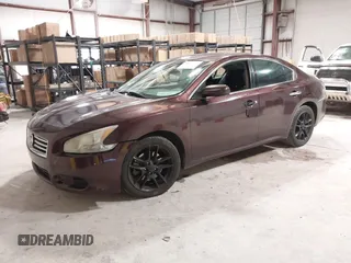 2014 Nissan Maxima S with VIN 1N4AA5AP2EC493346, listed as a IAAI auction lot 41630351 with 186,690 mi miles and . Bid and sale history available at DreamBid. Image 2.