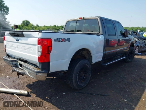2004 Ford F-250 XL with VIN 1FTNW21L24EA98174, listed as a IAAI auction lot 42456651 with 133,876 mi miles and . Bid and sale history available at DreamBid. Image 4.