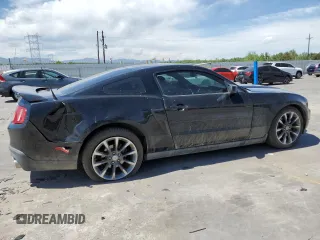2011 Ford Mustang GT z VIN 1ZVBP8CF2B5139746, wystawiony jako Copart lot #57845505 z przebiegiem 98 469 mil mil oraz Szkoda całkowita • Salvage title. Historia ofert i sprzedaży dostępna na DreamBid. Obrazek 3.