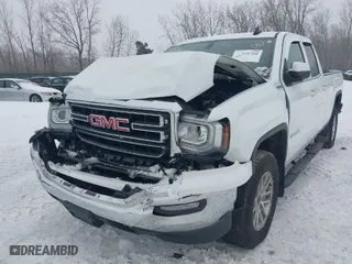 2018 GMC Sierra 1500 SLE with VIN 1GTV2MEC7JZ220257, listed as a IAAI auction lot 41151260 with 170,250 mi miles. Bid and sale history available at carsss.com. Image 6.
