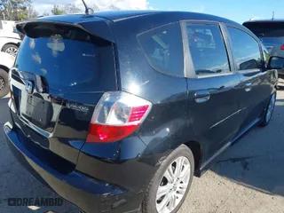 2010 Honda Fit Sport with VIN JHMGE8H41AC004269, listed as a IAAI auction lot 41753863 with 90,888 mi miles. Bid and sale history available at carsss.com. Image 4.