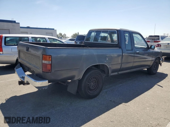 1992 Toyota Pickup z VIN JT4VN93DXN5033608, wystawiony jako Copart lot #52547095 z przebiegiem 125 092 mil mil oraz Szkoda całkowita • Salvage title. Historia ofert i sprzedaży dostępna na DreamBid. Obrazek 3.