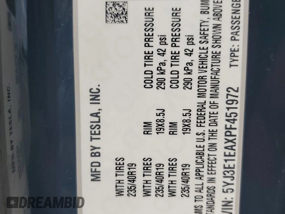 2023 Tesla Model 3 z VIN 5YJ3E1EAXPF451972, wystawiony jako Copart lot #60165475 z przebiegiem 104 902 mil mil oraz Czysty tytuł • Clean title. Historia ofert i sprzedaży dostępna na DreamBid. Obrazek 13.