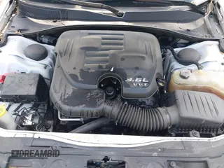 2021 Chrysler 300 with VIN 2C3CCABG1MH520380, listed as a IAAI auction lot 41639405 with 87,832 mi miles. Bid and sale history available at carsss.com. Image 10.