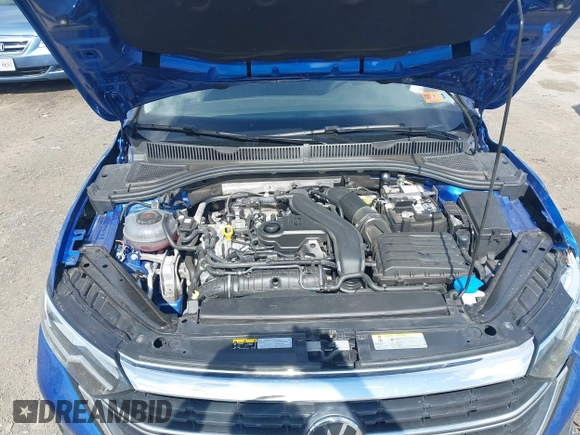2024 Volkswagen Jetta SE with VIN 3VW7M7BU8RM067013, listed as a IAAI auction lot 42179920 with 32,418 mi miles and . Bid and sale history available at DreamBid. Image 10.