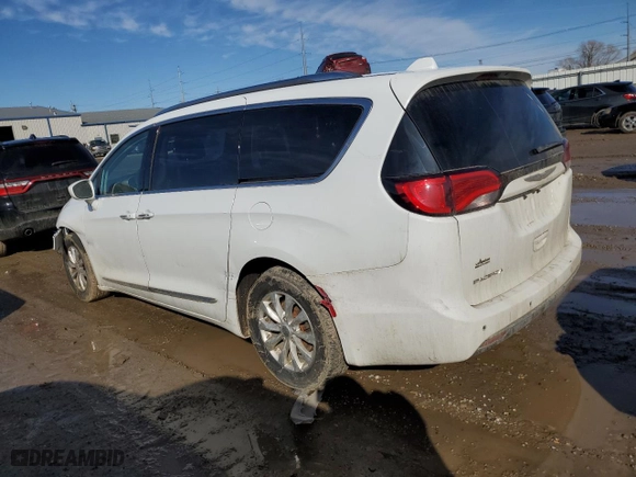 2019 Chrysler Pacifica Touring L with VIN 2C4RC1BG1KR625157, listed as a Copart auction lot 46910015 with NaN miles and Clean Title. Bid and sale history available at carsss.com. Image 2.