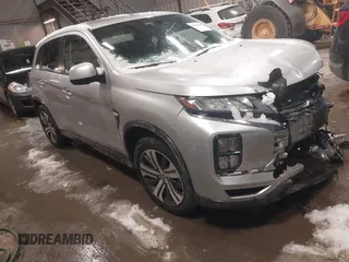 2024 Mitsubishi Outlander S z VIN JA4ARUAU3RU010587, wystawiony jako IAAI lot #41525488 z przebiegiem 5 028 mil mil oraz . Historia ofert i sprzedaży dostępna na DreamBid. Obrazek 1.